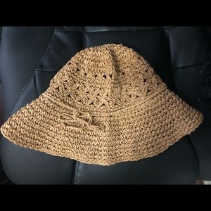 Paper toddler sun hat